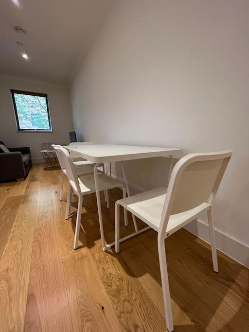 Cozy Modern Apartment In Croydon Central Dış mekan fotoğraf